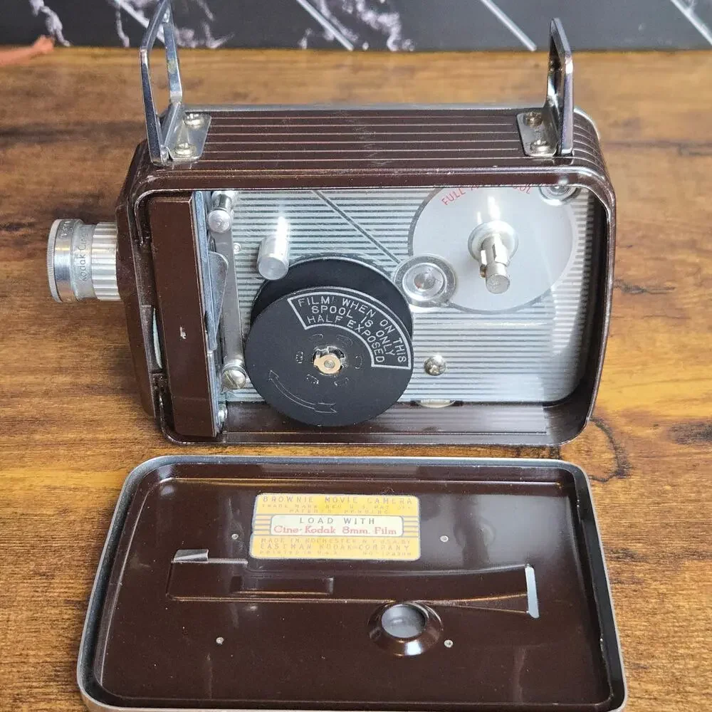 Vintage Kodak Brownie Eight MM 8mm Movie Camera Cine f/2.7 w/ Case Clean
